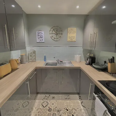 Monkbridge Mews Апартаменты