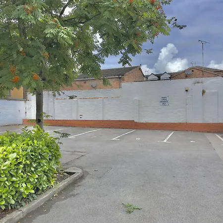 Monkbridge Mews Апартаменты *